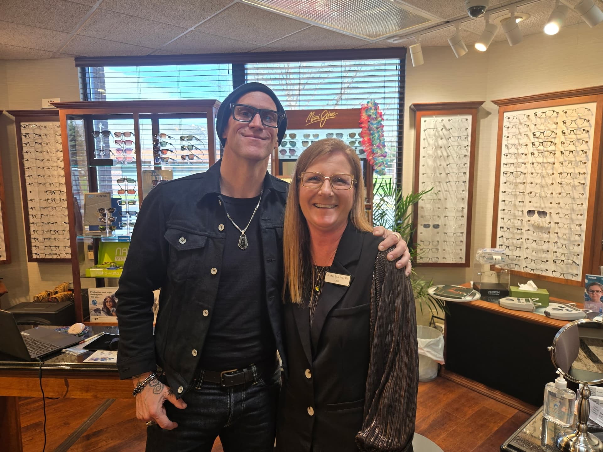 Specs Around Town — photo 7